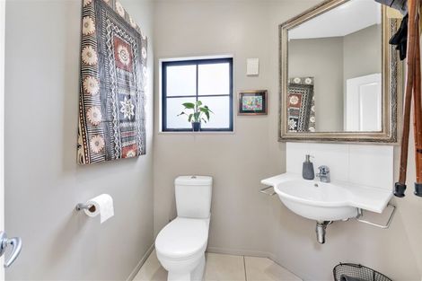 Photo of property in 55c Hattaway Avenue, Bucklands Beach, Auckland, 2012