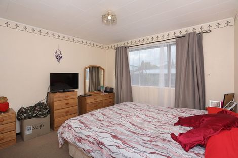 Photo of property in 179a Bridge Street, Bulls, 4818