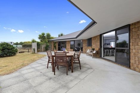 Photo of property in 17b Marshmeadow Road, Newstead, Hamilton, 3286