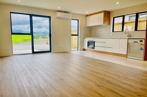 Photo of property in 22 Rorotu Avenue, Karaka, Papakura, 2113
