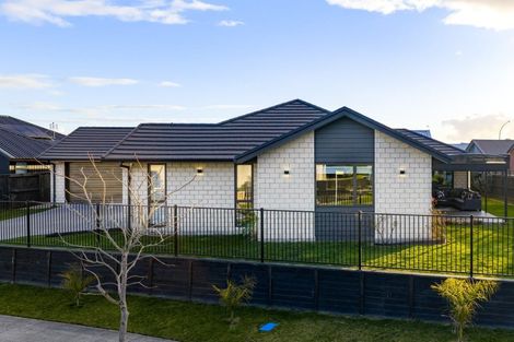 Photo of property in 44 The Meadows Drive, Flagstaff, Hamilton, 3210