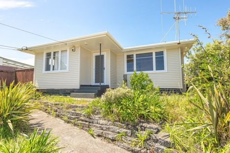 Photo of property in 12 Matai Street, Castlecliff, Whanganui, 4501