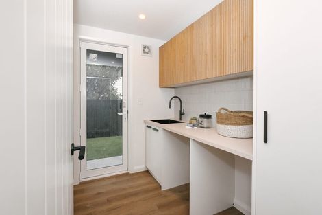 Photo of property in 15 Ihaka Street, Hokowhitu, Palmerston North, 4410