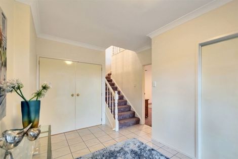 Photo of property in 27 Hollyhock Place, Browns Bay, Auckland, 0630