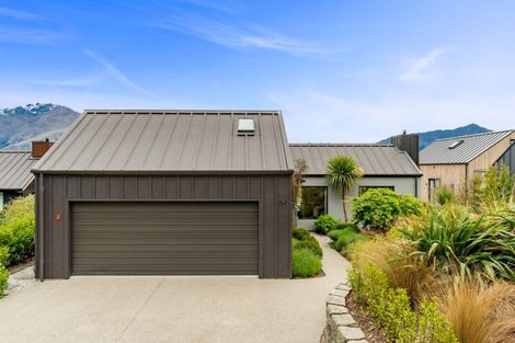 Photo of property in 2 Jacks Point Rise, Jacks Point, Queenstown, 9371