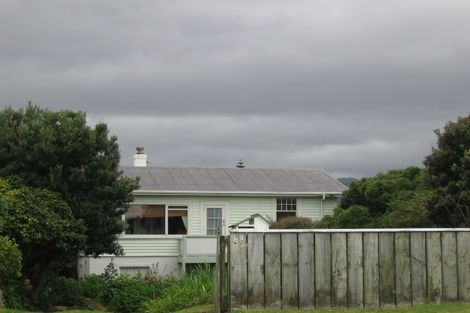 Photo of property in 89 Seaview Road, Paraparaumu Beach, Paraparaumu, 5032