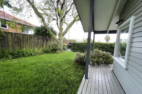 Photo of property in 20 Ngataringa Road, Devonport, Auckland, 0624