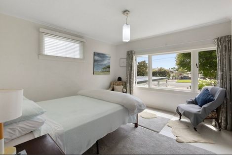Photo of property in 32 Bellevue Road, Brookfield, Tauranga, 3110