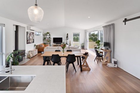 Photo of property in 10 Wycliffe Place, Solway, Masterton, 5810