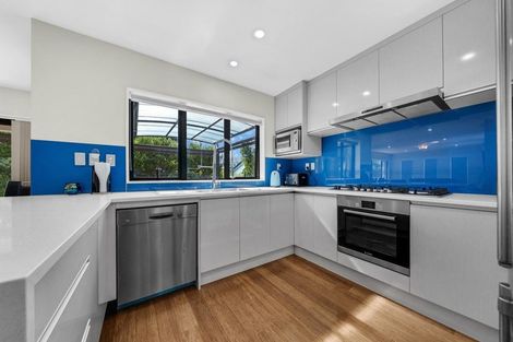 Photo of property in 12 Nandi Lane, Ranui, Auckland, 0612