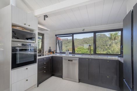 Photo of property in 77 Grange Road, Hahei, Whitianga, 3591