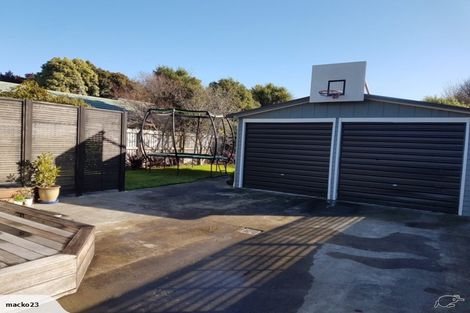 Photo of property in 27 Somerfield Street, Somerfield, Christchurch, 8024