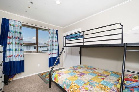 Photo of property in 99 Bruce Mclaren Road, Henderson, Auckland, 0612
