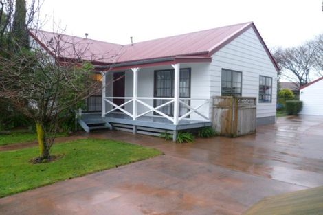 Photo of property in 64 Pencarrow Street, Highbury, Palmerston North, 4412