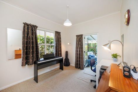 Photo of property in 234 Victoria Avenue, Hokowhitu, Palmerston North, 4410