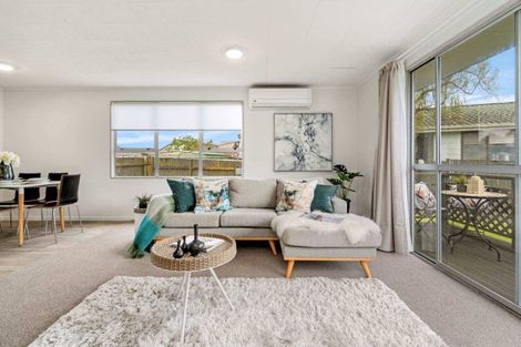 Photo of property in 1/164 Universal Drive, Henderson, Auckland, 0610