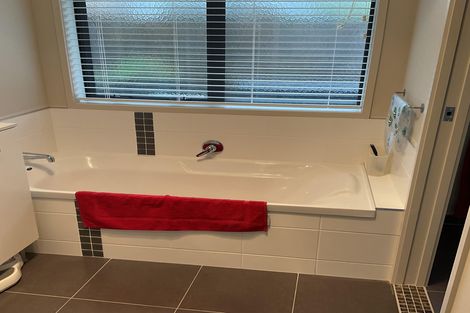 Photo of property in 17 Ridgedale Road, Silverdale, 0932