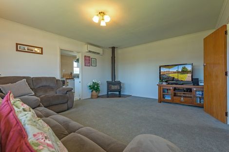 Photo of property in 28 Vernon Avenue, Takaro, Palmerston North, 4412