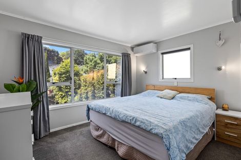 Photo of property in 7 William Hadlow Place, Hatfields Beach, Orewa, 0931