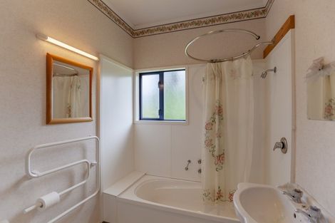 Photo of property in 294 Porangahau Road, Waipukurau, 4282