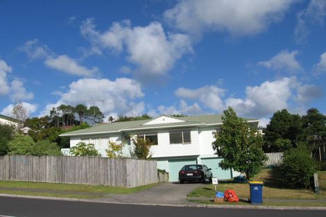 Photo of property in 56 Barbados Drive, Unsworth Heights, Auckland, 0632