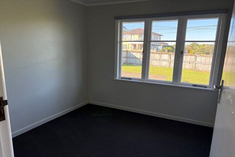 Photo of property in 48 James Laurie Street, Henderson, Auckland, 0612