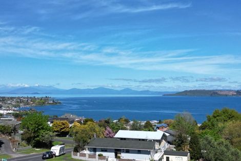 Photo of property in 54 Birch Street, Hilltop, Taupo, 3330