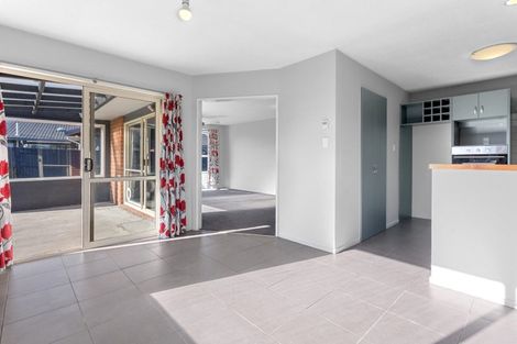 Photo of property in 89 Waratah Street, Avondale, Christchurch, 8061