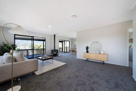 Photo of property in 10 Claverdon Drive, Massey, Auckland, 0614