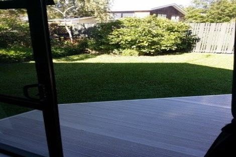 Photo of property in 14 Chablis Place, Henderson, Auckland, 0612