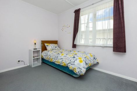 Photo of property in 5 Maher Street, Elderslea, Upper Hutt, 5018