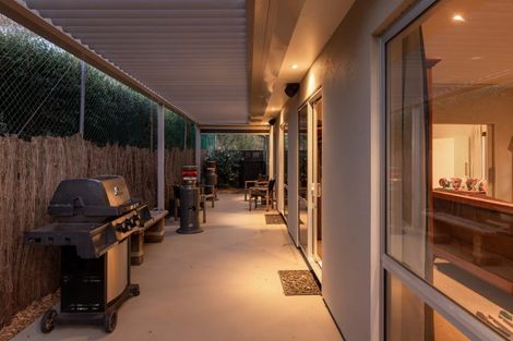 Photo of property in 142 North Parade, Richmond, Christchurch, 8013