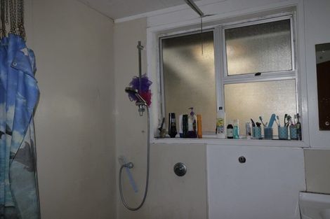 Photo of property in 25 Cross Street, Castlecliff, Whanganui, 4501