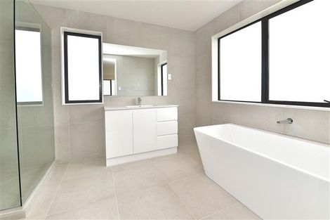 Photo of property in 245 West Hoe Heights, Orewa, 0931