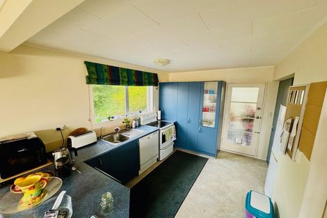 Photo of property in 17 Old Coach Road, Johnsonville, Wellington, 6037