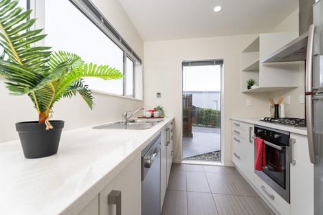 Photo of property in 36h Erlestoke Crescent, Churton Park, Wellington, 6037