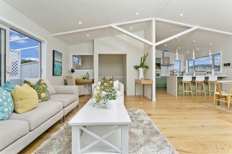Photo of property in 1/30 Gulf View Road, Murrays Bay, Auckland, 0630