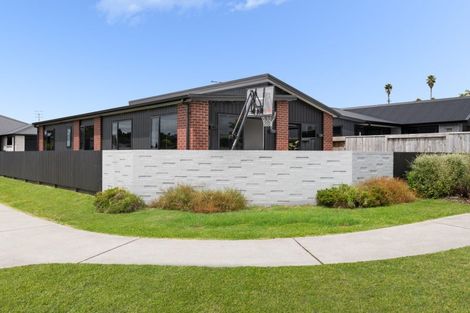 Photo of property in 2 Kotata Lane, Poike, Tauranga, 3112