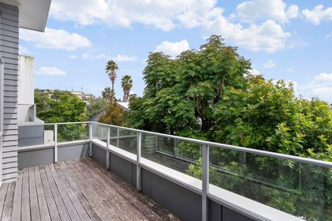 Photo of property in 35k Garnet Road, Westmere, Auckland, 1022