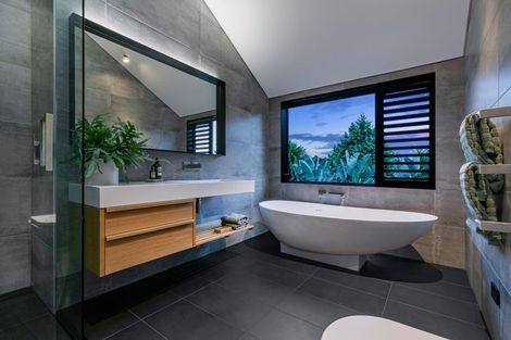 Photo of property in 60 Churchouse Road, Greenhithe, Auckland, 0632