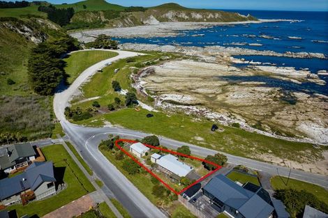 Photo of property in 1 Kaka Road, South Bay, Kaikoura, 7300