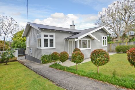 Photo of property in 6 Parahaki Street, Regent, Whangarei, 0112