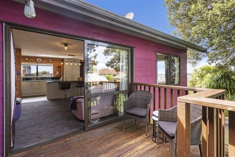 Photo of property in 18a Ridge Road, Howick, Auckland, 2014