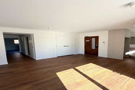 Photo of property in 124 Portage Road, New Lynn, Auckland, 0600
