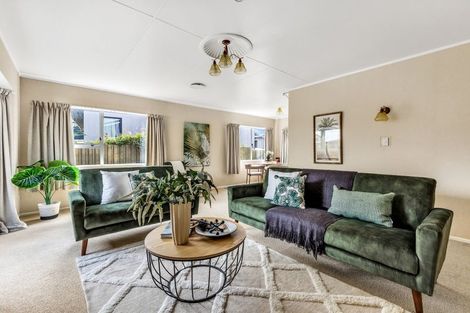 Photo of property in 5 Avon Place, Springvale, Whanganui, 4501