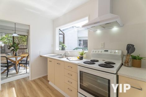 Photo of property in 1/52 Guadeloupe Crescent, Grenada Village, Wellington, 6037