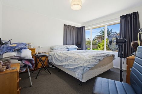 Photo of property in 5 Minifie Avenue, Melville, Hamilton, 3206