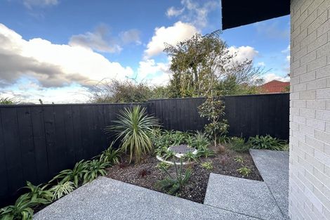 Photo of property in 15 Ara Toutouwai, Karori, Wellington, 6012