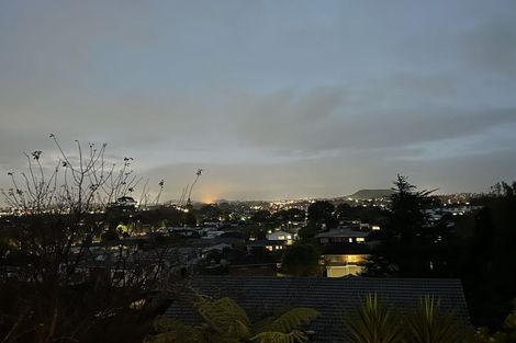 Photo of property in 1/16 Chevis Place, Pakuranga, Auckland, 2010