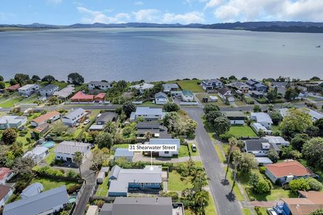 Photo of property in 31 Shearwater Street, One Tree Point, 0118